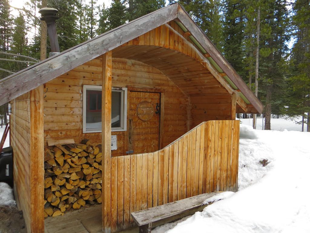 Hi Mosquito Creek - Wilderness Hostel Lake Louise Room photo